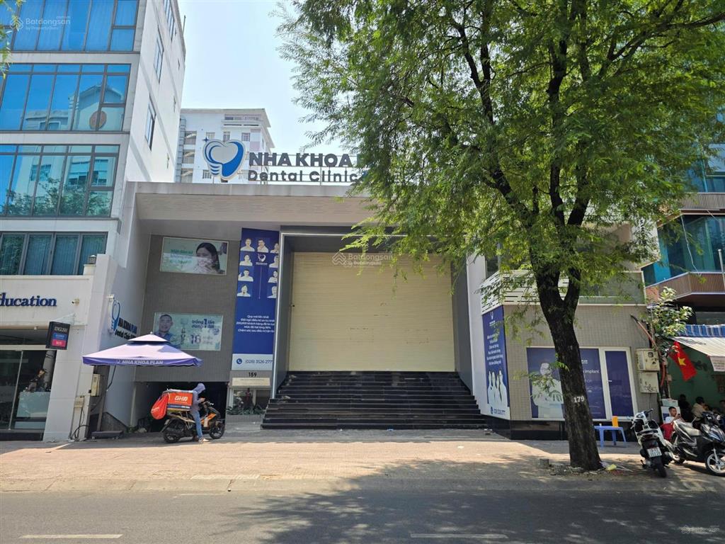 Cho thuê nhà mặt tiền số 157  159 đường võ văn tần, quận 3, 1 trệt 1 lầu, có thang máy. dt 17x28m