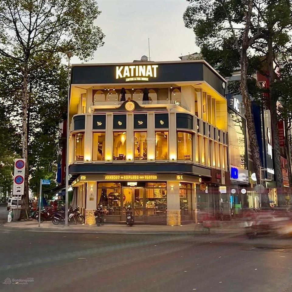 Cho thuê nhà góc 2mt nguyễn thông, quận 3, dt 20x28m, 1 trệt, 2 lầu, dtsd 1.700m2
