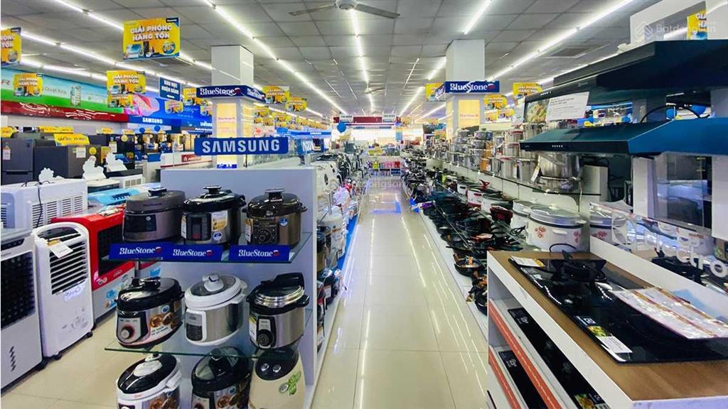Cho thuê nhà mặt tiền ngô đức kế, quận 1, dt 25x38m, 1 trệt 2 lầu, dtsd 2.900m2