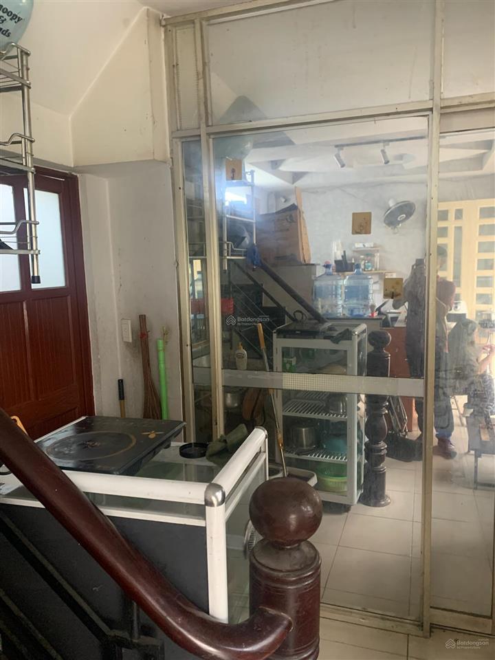 Cho thuê spa hoặc cửa hàng, ki ốt tại 15/2 đoàn như hài, 10 triệu, 30m2