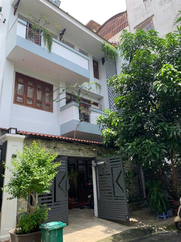 Cho thuê villa giữa lòng thành thị 766a sư vạn hạnh phường 12, quận 10. ngay vạn hạnh mall