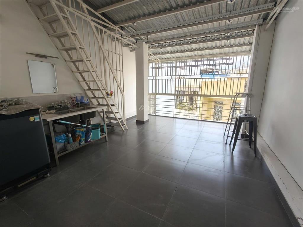 Cho thuê nhà hẻm ô tô 58a thành thái, phường 12, quận 10, nhận nhà ngay.