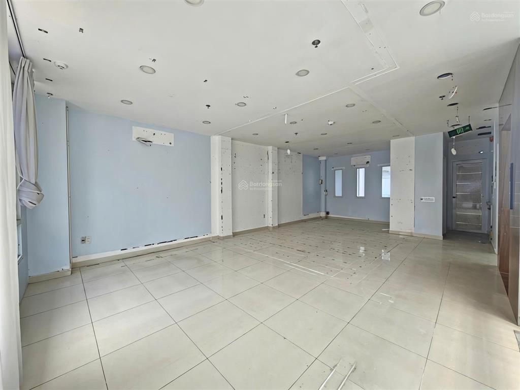 Cho thuê tòa nhà 324a lý thường kiệt, phường 14, quận 10  ngay trường đua phú thọ