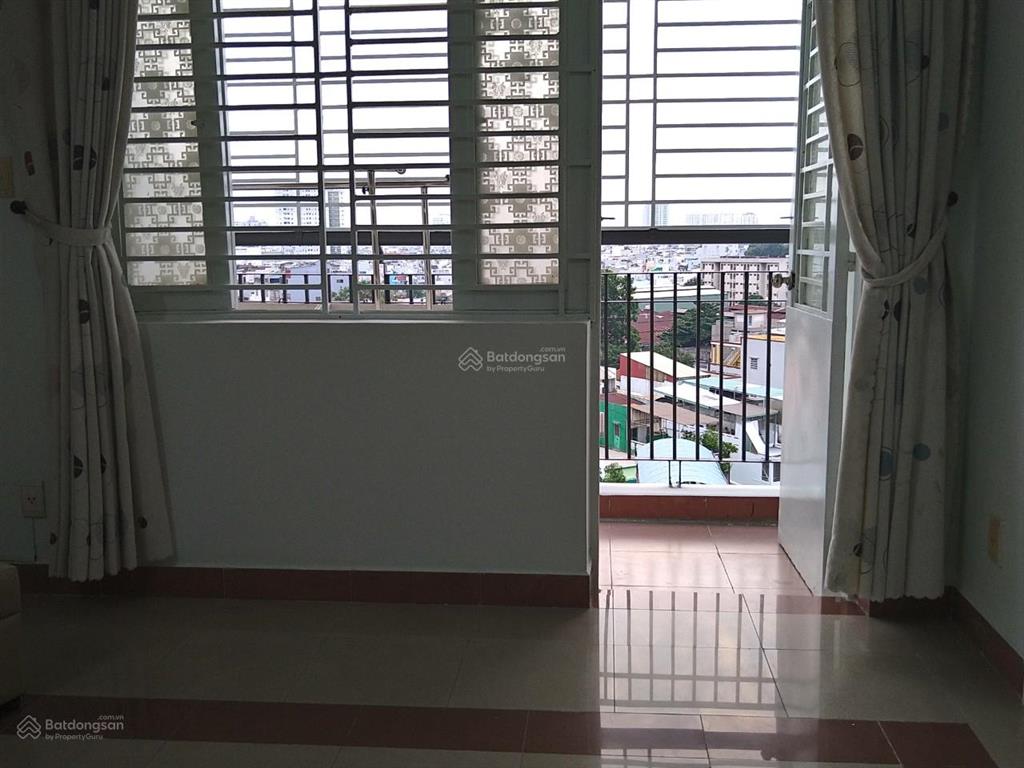 Cho thuê căn hộ chung cư 1050, bình thạnh, 65m2, 2pn, 10tr