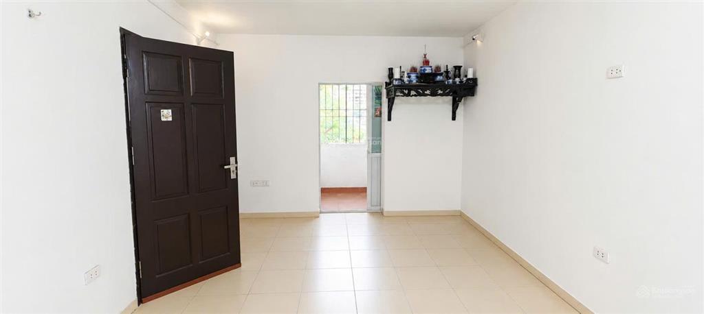 Cho thuê căn tập thể b1 tập thể giảng võ, 4,5 triệu/th, 22 m2