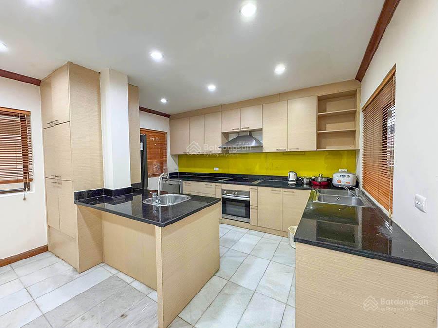 Cho thuê biệt thự khu tây hồ giá tốt, nhà đẹp.  amy 0904 622 ***