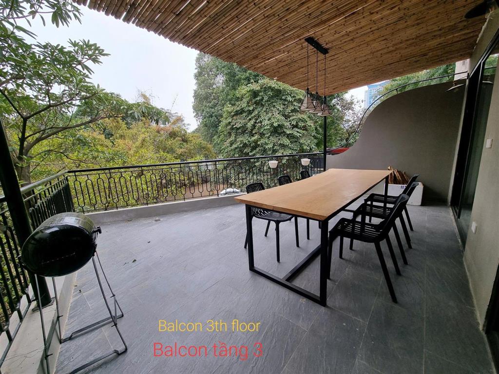 Bán nhà riêng khu đào tấn gần công viên thủ lệ  amy 0904 622 ***