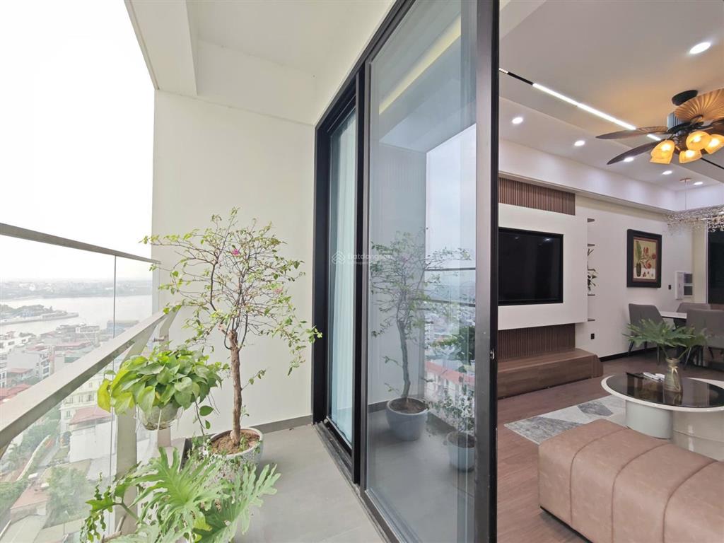 Cho thuê căn hộ tầng cao tại heritage tây hồ hanoi n amy 0904 622 ***