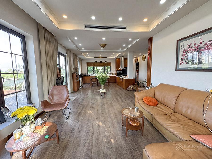 Cho thuê căn biệt thự bên sông đuống view đẹp  amy 0904 622 ***