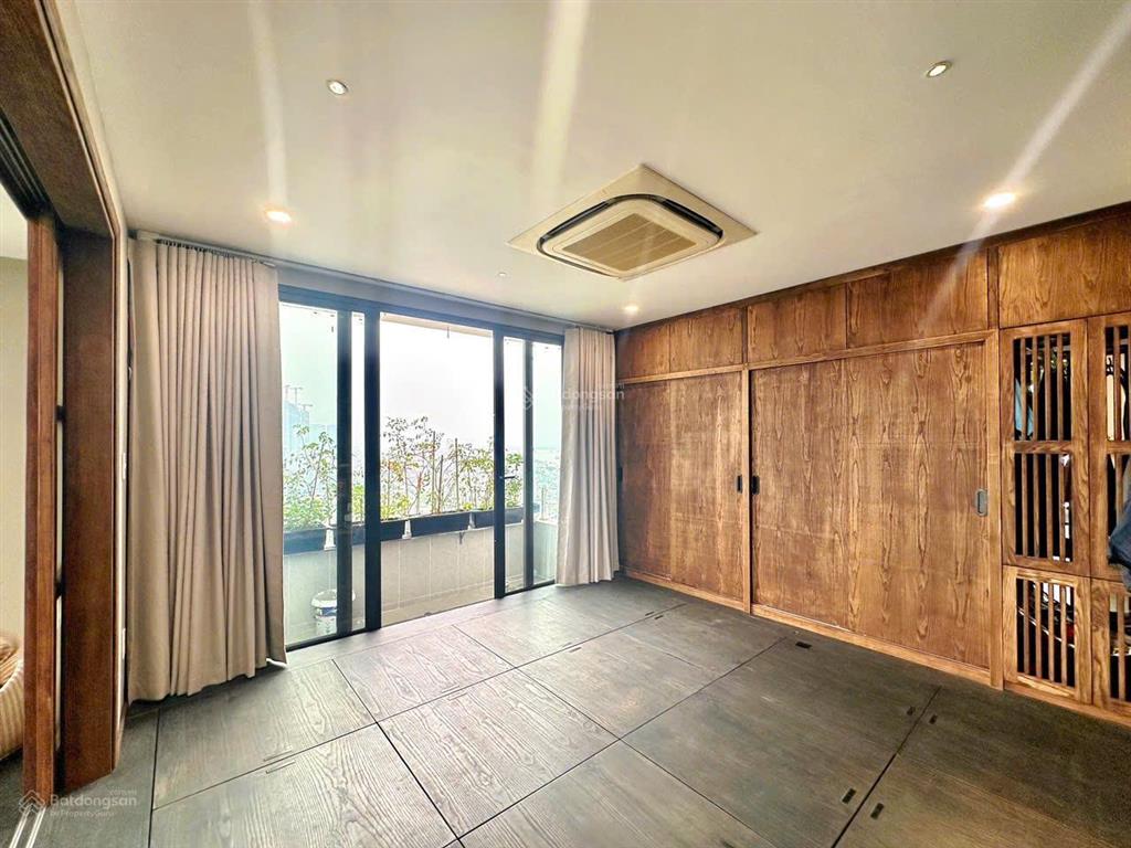 Cho thuê căn duplex tầng cao view hồ tây giá tốt,  amy 0904 622 ***