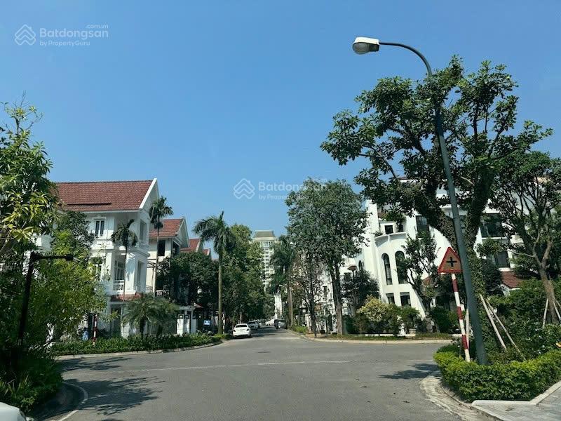 Bán biệt thự 230m2, giá thỏa thuận tại ciputra, phú thượng, tây hồ, hà nội