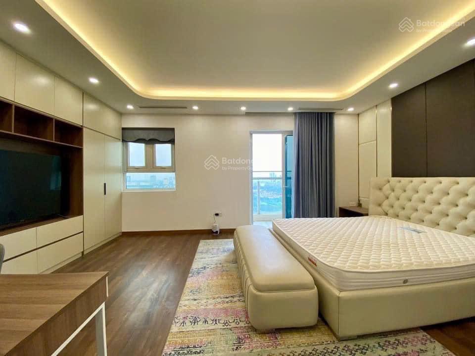 Bán căn hộ tầng cao view đẹp trong tòa l5 ciputra