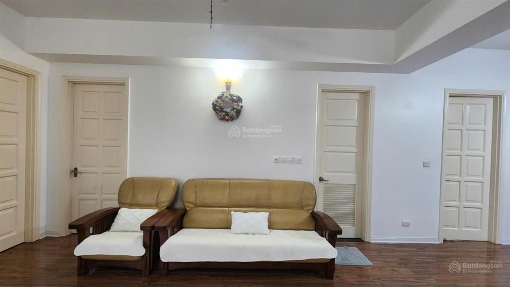 Bán căn hộ chung cư view đẹp tầng cao e1 ciputra