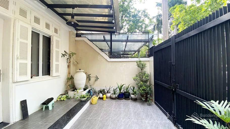 Bán biệt thự ciputra giá tốt,  amy 0904 622 ***