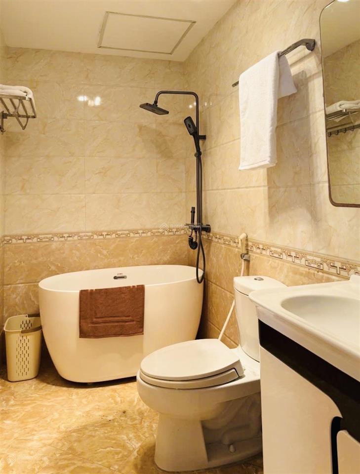 Cho thuê căn hộ 3 phòng ngủ khu đô thị nghĩa đô,  amy 0904 622 ***