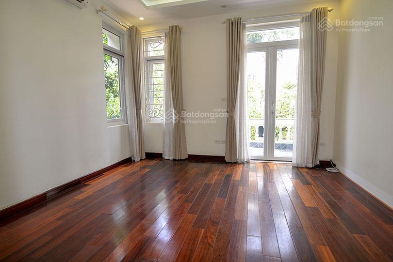Cho thuê căn biệt thự diện tích lớn trong khu t ciputra  amy 0904 622 ***