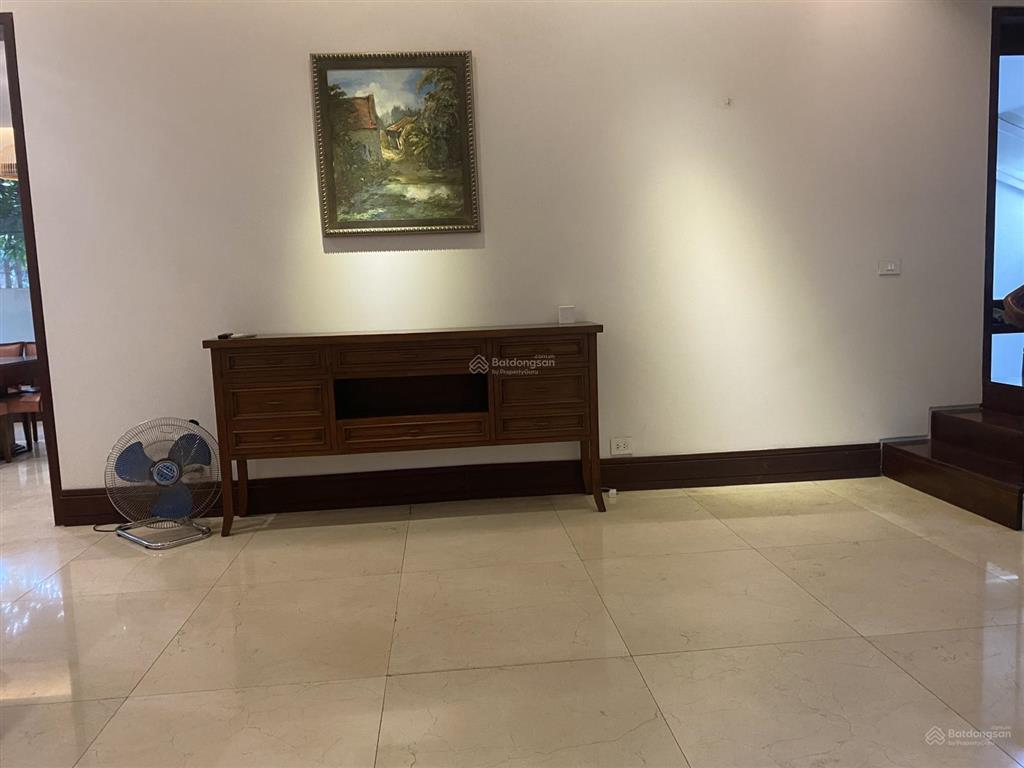 Bán biệt thự 5pn, 3wc tại vườn đào, giá thỏa thuận, 220m2