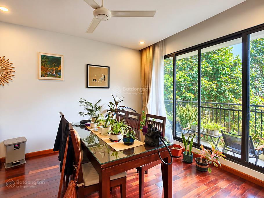 Cho thuê căn hộ dịch vụ 3pn, 2wc, 150m2 tại tô ngọc vân, tây hồ