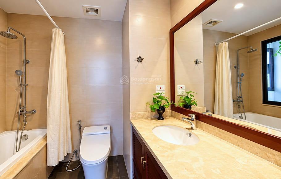 Cho thuê căn hộ dịch vụ 3pn, 2wc, 150m2 tại tô ngọc vân, tây hồ