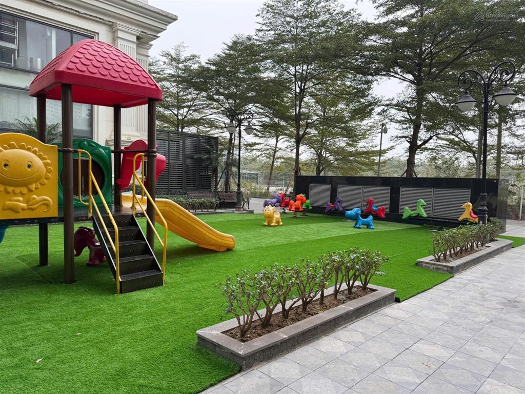 Cho thuê chân đế chung cư shop house r3 sunshine riverside,  amy 0904 622 ***