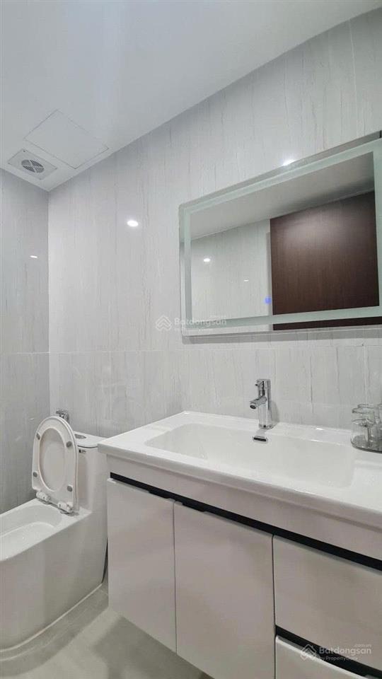 Bán căn penhouse 300 đường nguyễn xiển ha noi