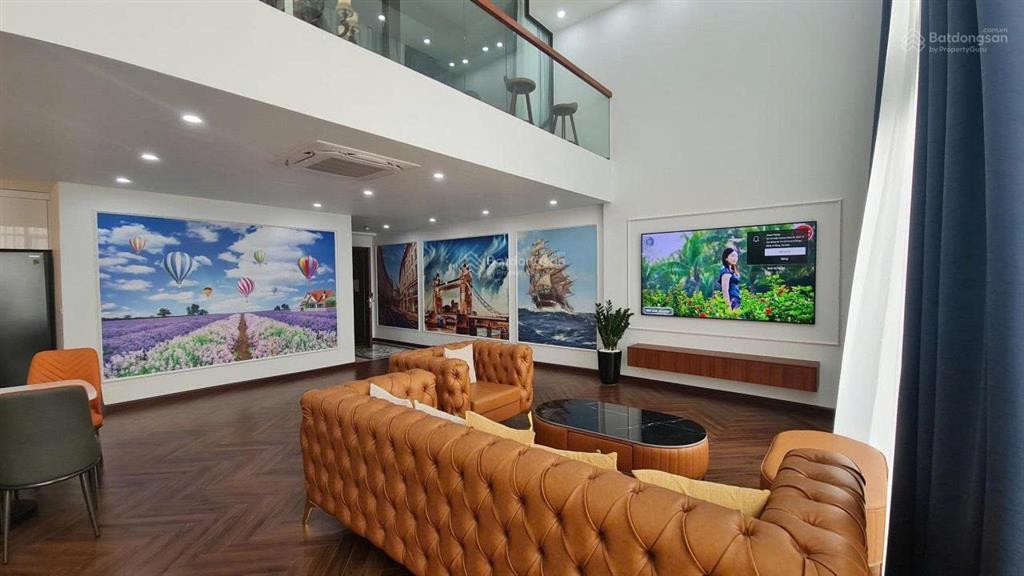 Bán căn penhouse 300 đường nguyễn xiển ha noi