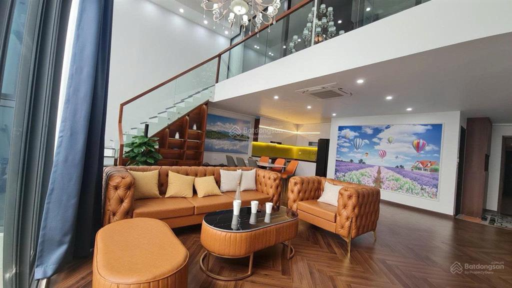 Bán căn penhouse 300 đường nguyễn xiển ha noi