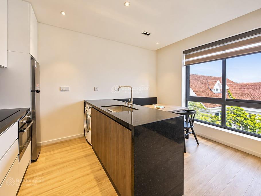 Cho thuê căn hộ dịch vụ 18,5 triệu, 70m2 tại quảng an, tây hồ, hà nội, view đẹp