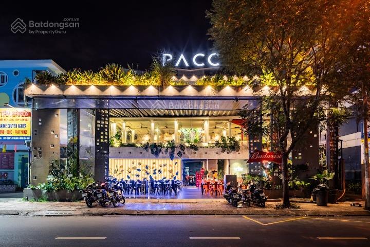 Ngang 10 mét  mặt tiền đường nguyễn phi khanh, quận 1. dt 10x30m. trệt lầu. dtsd 600m²
