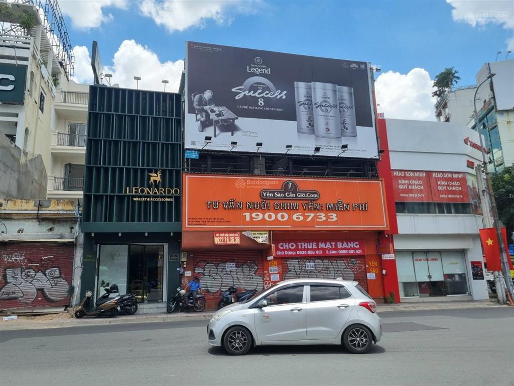 Cho thuê nhà mặt tiền đường cách mạng tháng tám, quận 1. dt 10x10m. trệt lầu. dtsd 200m2