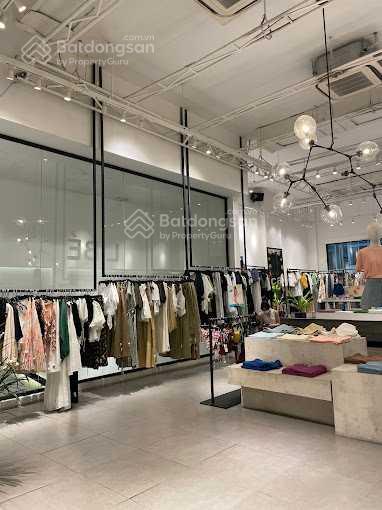 Cho thuê nhà mặt tiền đường nguyễn trãi, phường bến thành, quận 1. dt 8x30m, 1 trệt. dtsd 240m2