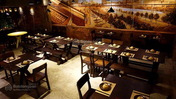 Nổi bật vị trí siêu đẹp  đường tôn thất tùng, quận 1. dt 12x23m. trệt lầu. dtsd 552m2