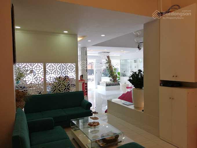 Cho thuê nhà mặt tiền đường nguyễn thị diệu, phường 6, quận 3. dt 10x15m. trệt 2 lầu. dtsd 500m2