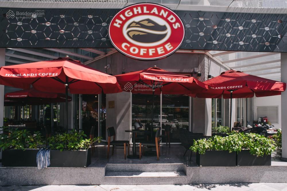 Cho thuê nhà mặt tiền đường phạm ngũ lão, quận 1. dt 10x30m trệt lầu, dtsd 600m2
