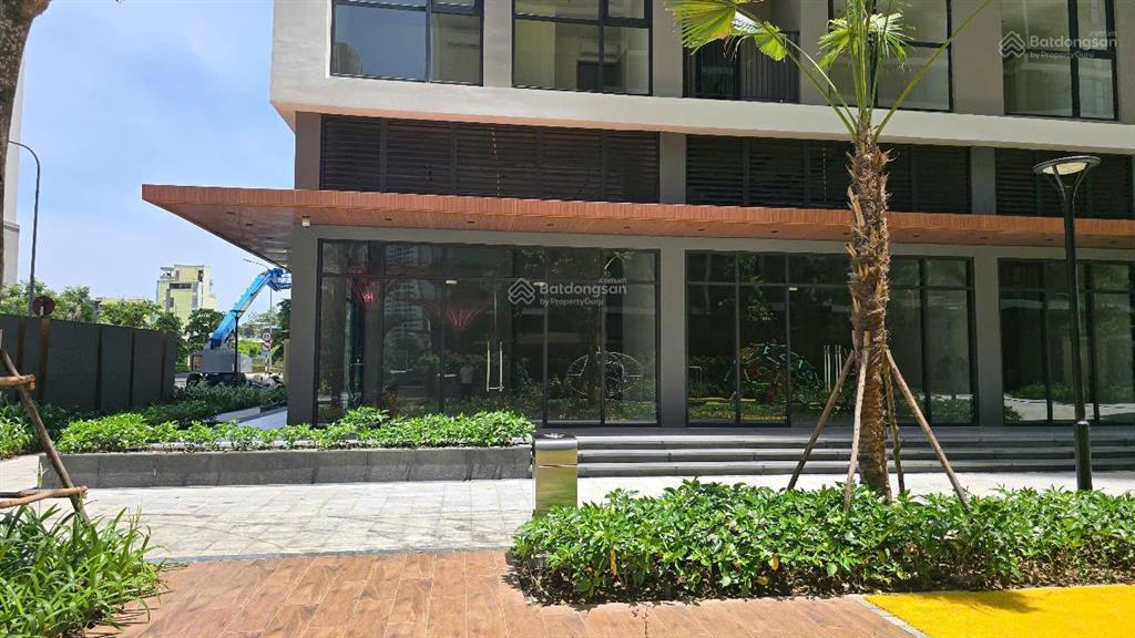 Cho thuê shop chân đế tòa tc1, góc phân khu canopy 92,8m2 làm cà phê, nhà hàng, phòng khám, mầm non