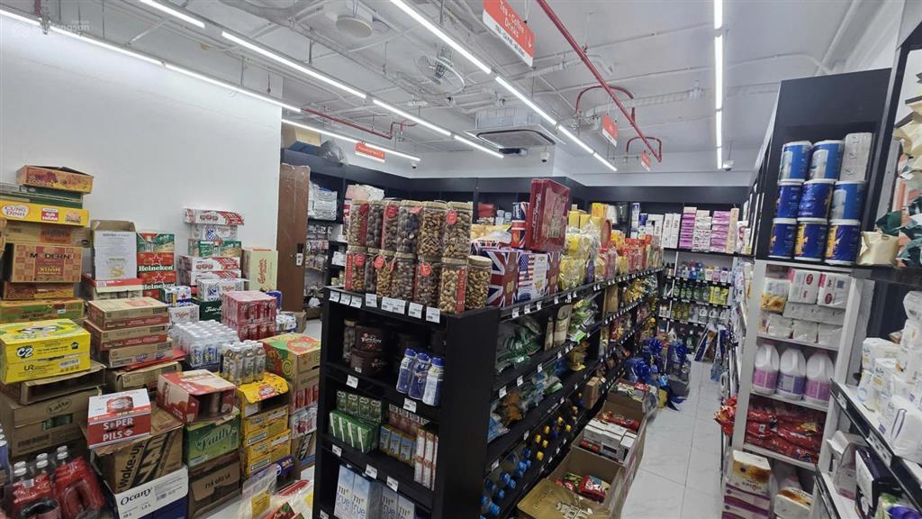 Bán căn chung cư 2 phòng ngủ giá hời tại vinhomes smart city, 3,99 tỷ, sổ đỏ, dòng tiền 15tr