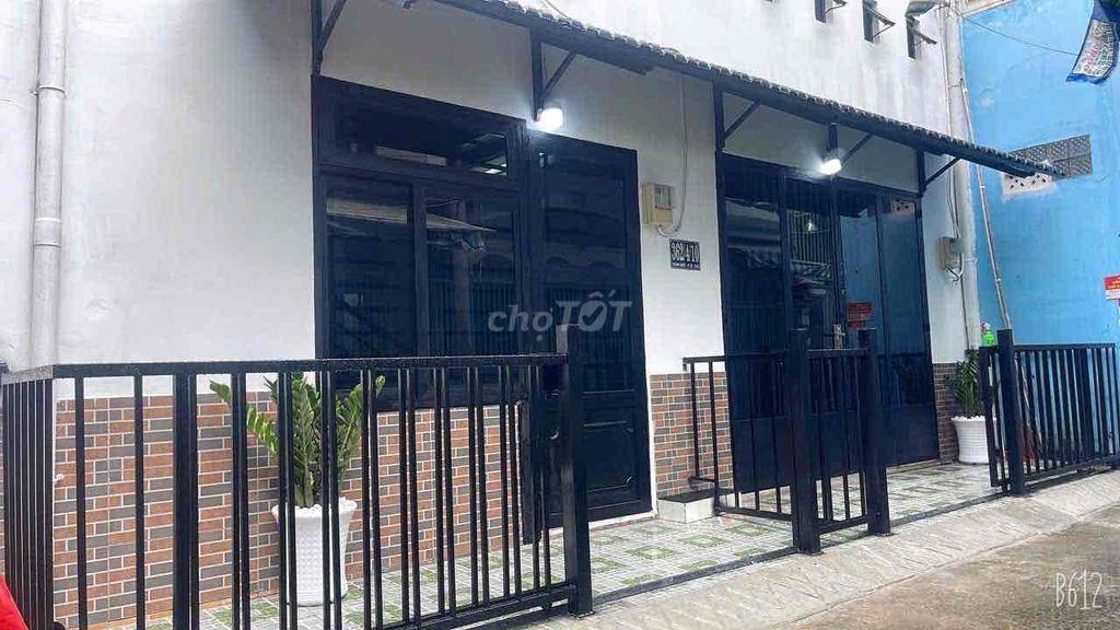 Nhà Trung Tâm Quận Gò Vấp, 2 Căn Liền Kề, Hẻm Thông