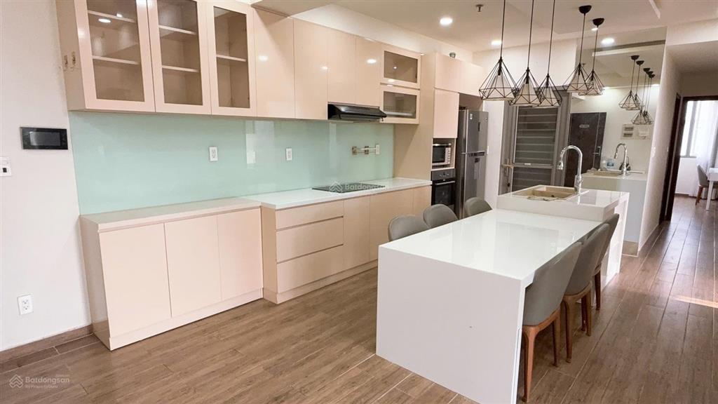 Bán căn hộ hưng phúc, dt 97m2, 3pn 2wc, có ô xe, sổ sẵn, giá 9,95 tỷ, 97m2, view biệt thự.