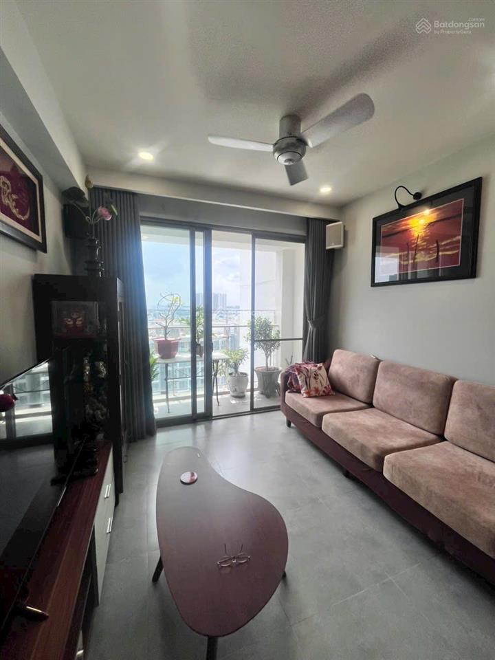 Bán nhanh căn hưng phúc 1, dt 82m2, 2pn, có ô xe, tầng cao, sổ hồng, giá 8 tỷ all in.