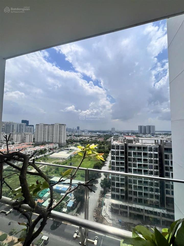 Bán nhanh căn hưng phúc 1, dt 82m2, 2pn, có ô xe, tầng cao, sổ hồng, giá 8 tỷ all in.