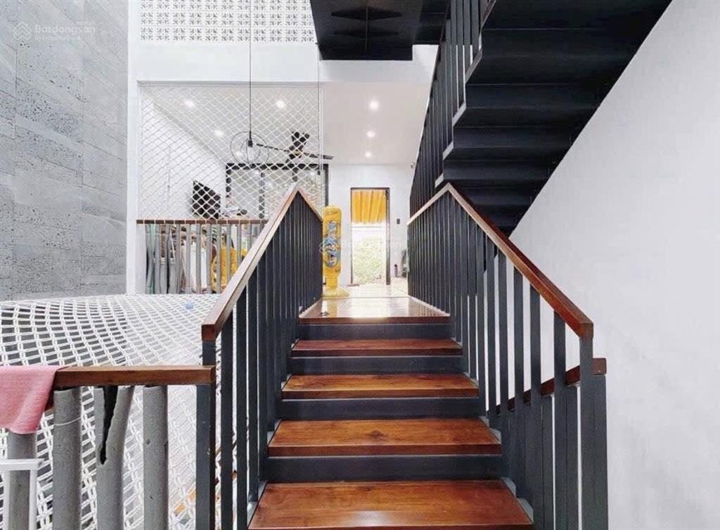 Nhà đẹp 4 tầng lâm văn bền, quận 7  5x20m  xe hơi ngủ nhà  giá 12,3 tỷ