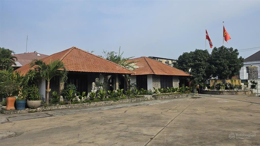 Bán nhà xưởng tân uyên bình dương  khuôn viên rộng pháp lý chuẩn vị trí trung tâm sản xuất