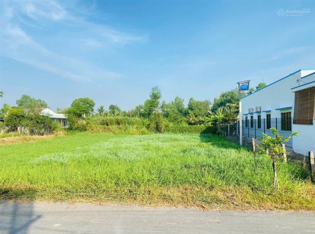Cần bán lô đất thổ vườn 610m2 có sẵn 35m2 thổ cư xã trung lập thượng củ chi, shr