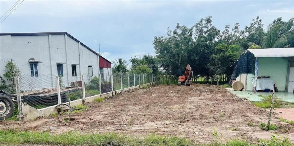 Chính chủ cần bán lô đất thổ cư 265m2 ngay trung tâm thị xã trảng bàng, cách ql22 100m