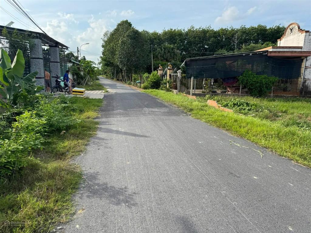 Chủ ngộp cần bán lô đất thổ vườn 1445m2 có sẵn 103m2 thổ cư đường nhựa xã trung lập thượng