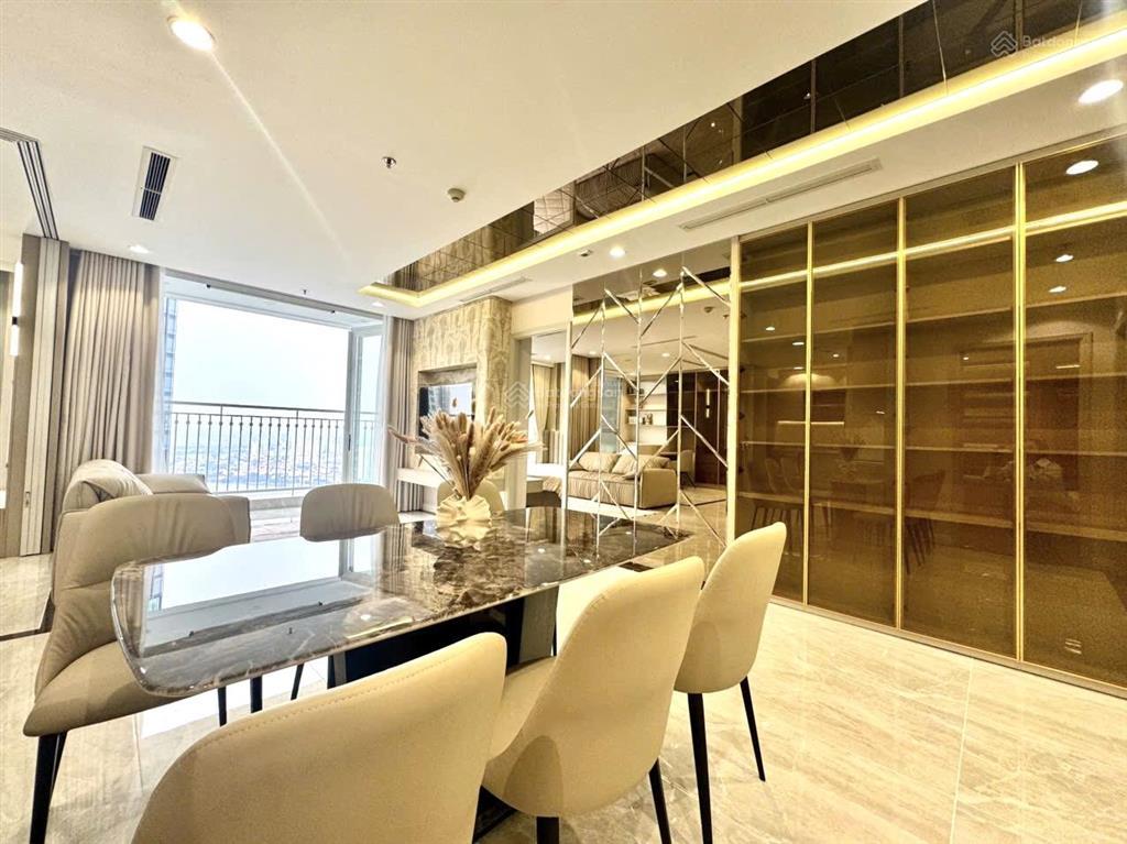 Chuyên 98% giỏ hàng bán vinhomes tân cảng rẻ nhất từ 1pn=6 tỷ, 2pn=8.5 tỷ, 3pn=14 tỷ, 4pn=18 tỷ