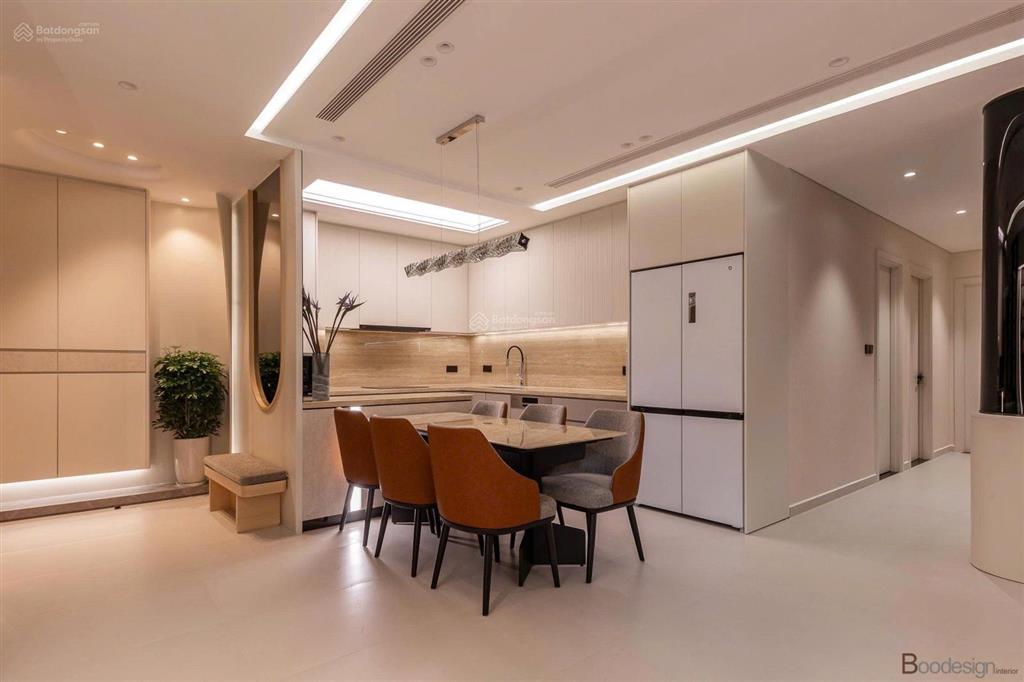 Bán gấp căn hộ 4pn, 3wc, 140m2 tại vinhomes central park, 17,8 tỷ vnd.  0936 021 ***