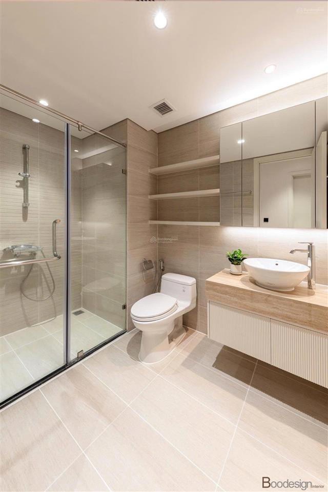 Bán gấp căn hộ 4pn, 3wc, 140m2 tại vinhomes central park, 17,8 tỷ vnd.  0936 021 ***
