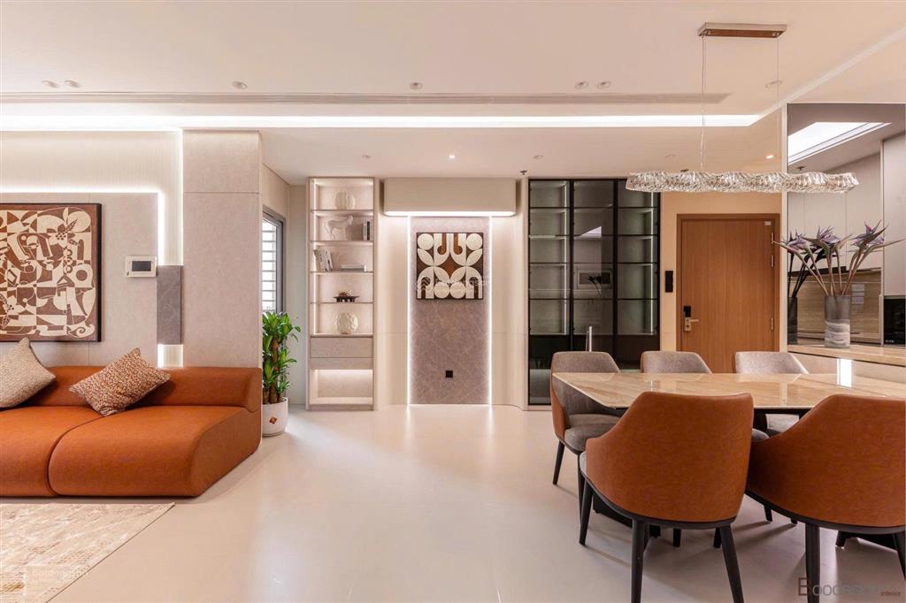 Bán gấp căn hộ 4pn, 3wc, 140m2 tại vinhomes central park, 17,8 tỷ vnd.  0936 021 ***