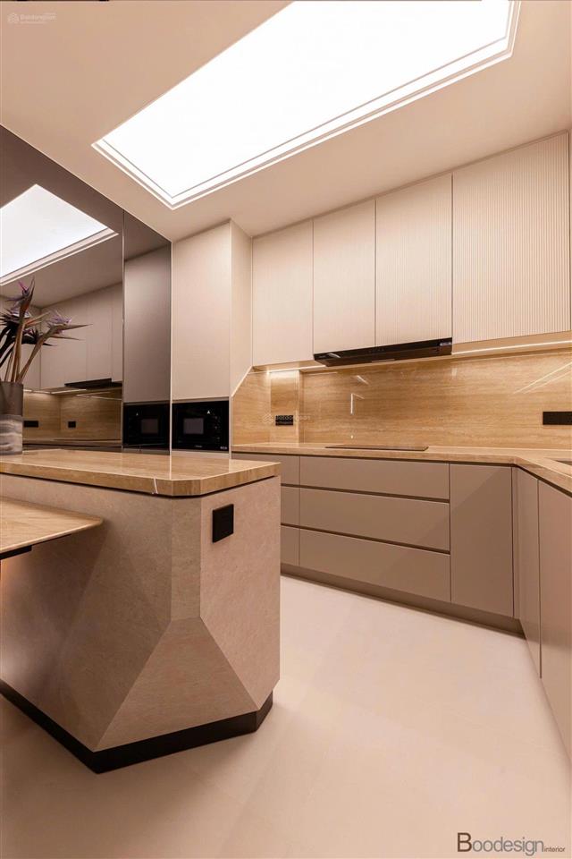 Bán gấp căn hộ 4pn, 3wc, 140m2 tại vinhomes central park, 17,8 tỷ vnd.  0936 021 ***